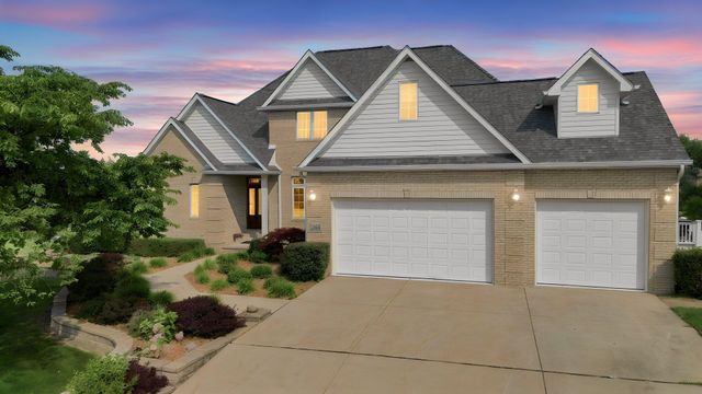 2654 Mariestad Drive, Valparaiso, IN 46385