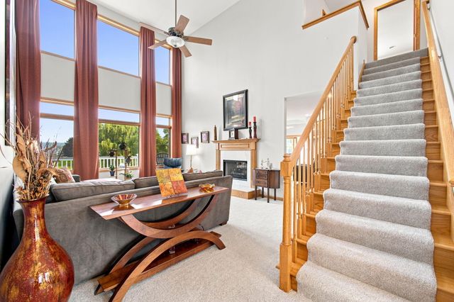 2654 Mariestad Drive, Valparaiso, IN 46385