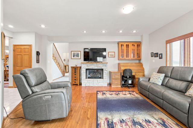 2654 Mariestad Drive, Valparaiso, IN 46385
