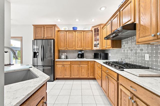 2654 Mariestad Drive, Valparaiso, IN 46385