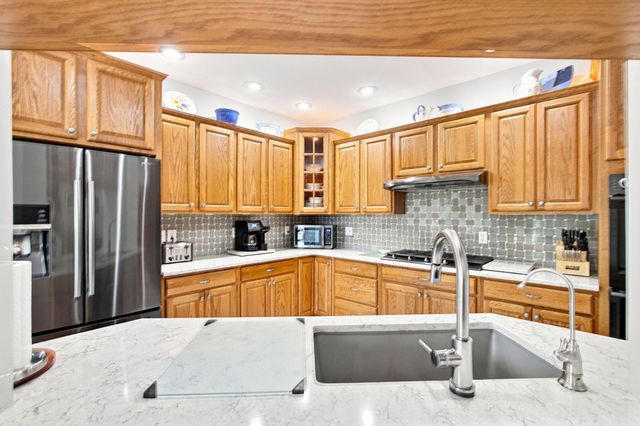 2654 Mariestad Drive, Valparaiso, IN 46385