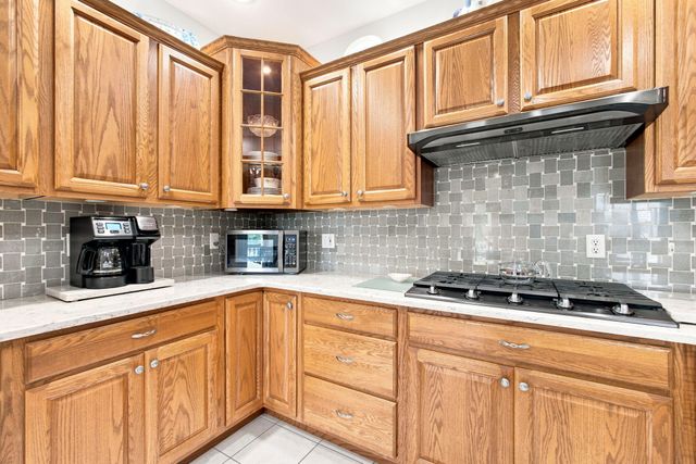 2654 Mariestad Drive, Valparaiso, IN 46385