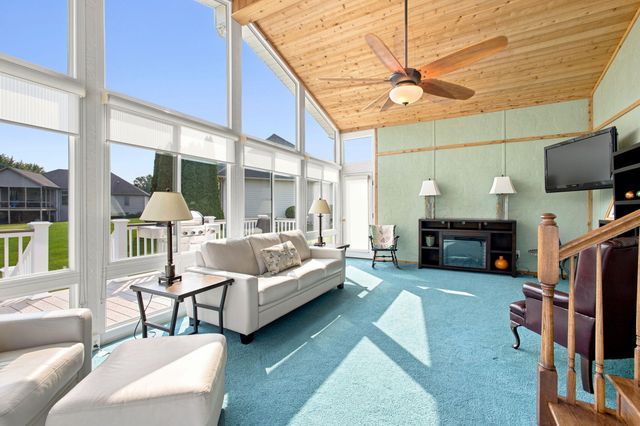2654 Mariestad Drive, Valparaiso, IN 46385
