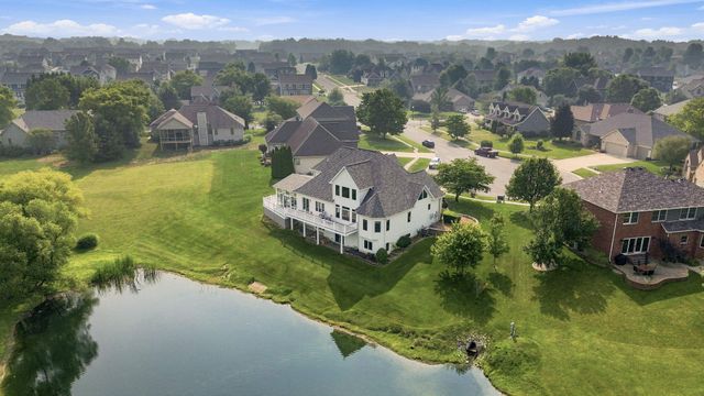 2654 Mariestad Drive, Valparaiso, IN 46385