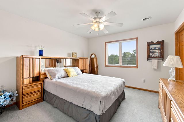 2654 Mariestad Drive, Valparaiso, IN 46385