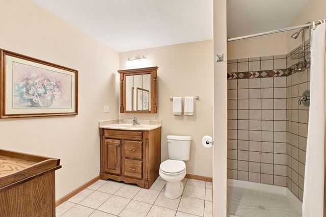 2654 Mariestad Drive, Valparaiso, IN 46385
