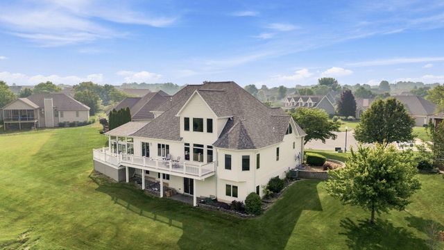 2654 Mariestad Drive, Valparaiso, IN 46385