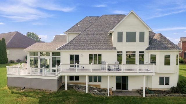 2654 Mariestad Drive, Valparaiso, IN 46385