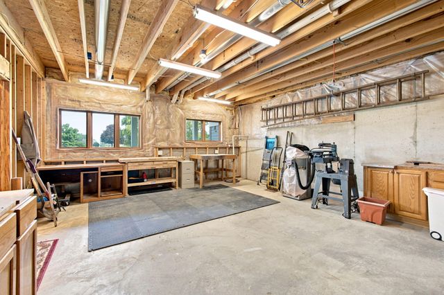 2654 Mariestad Drive, Valparaiso, IN 46385