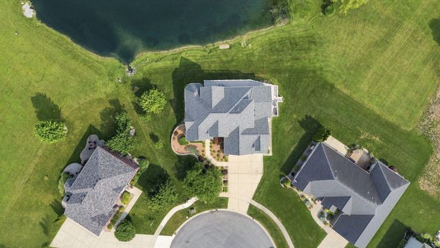 2654 Mariestad Drive, Valparaiso, IN 46385