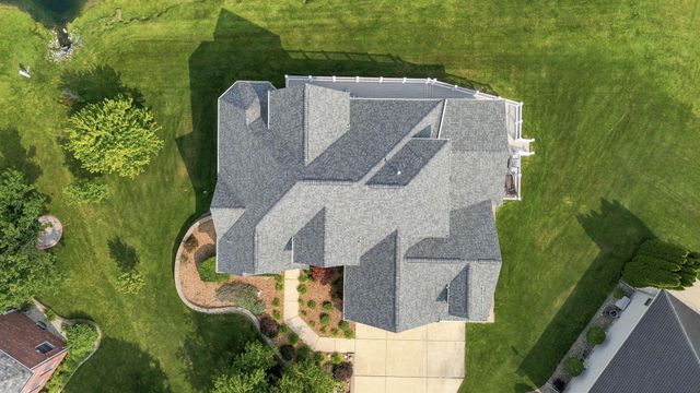 2654 Mariestad Drive, Valparaiso, IN 46385
