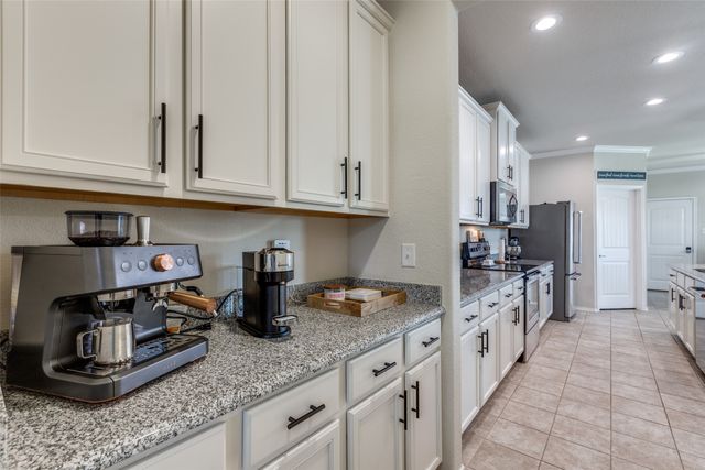 1000 Marietta Lane, Aubrey, TX 76227