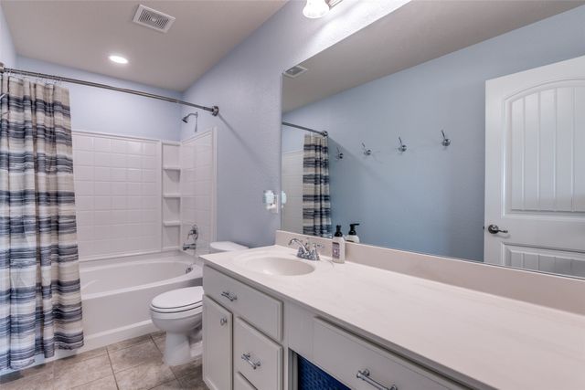 1000 Marietta Lane, Aubrey, TX 76227