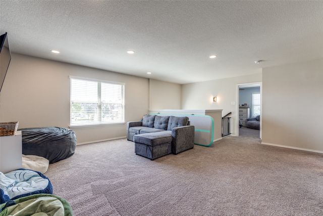 1000 Marietta Lane, Aubrey, TX 76227