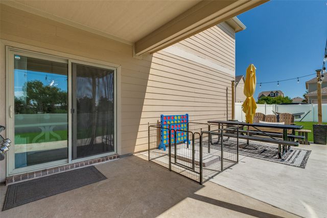 1000 Marietta Lane, Aubrey, TX 76227