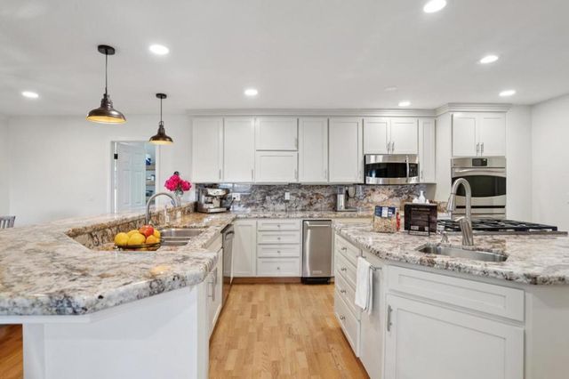 23758 Hutchinson Road, Los Gatos, CA 95033