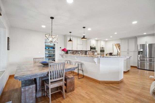 23758 Hutchinson Road, Los Gatos, CA 95033