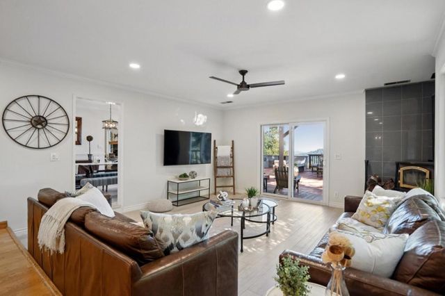 23758 Hutchinson Road, Los Gatos, CA 95033