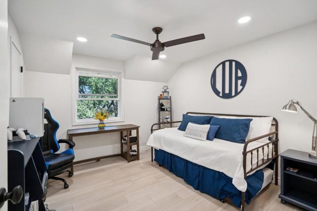 23758 Hutchinson Road, Los Gatos, CA 95033