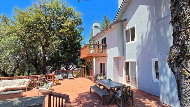 23758 Hutchinson Road, Los Gatos, CA 95033