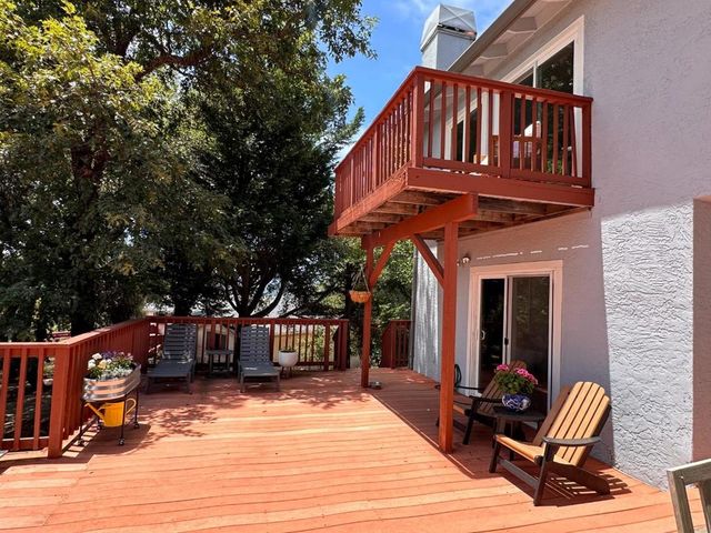 23758 Hutchinson Road, Los Gatos, CA 95033