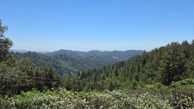 23758 Hutchinson Road, Los Gatos, CA 95033