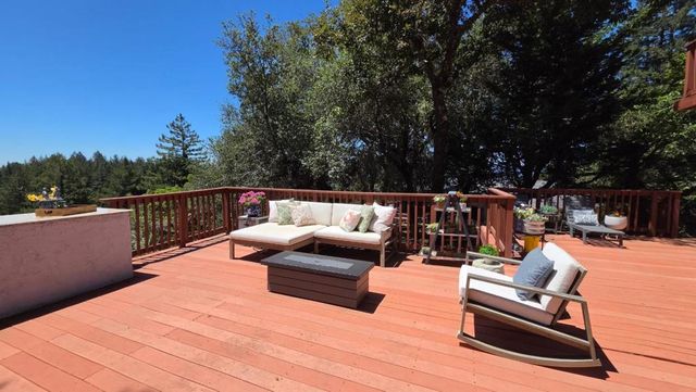 23758 Hutchinson Road, Los Gatos, CA 95033