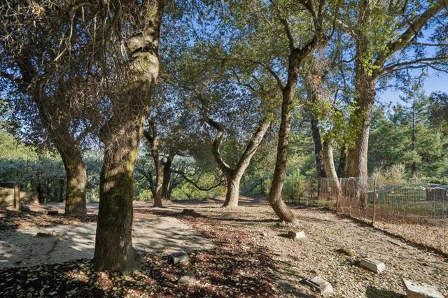 23758 Hutchinson Road, Los Gatos, CA 95033