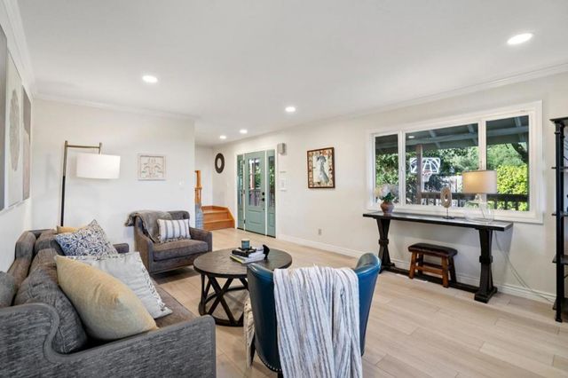 23758 Hutchinson Road, Los Gatos, CA 95033