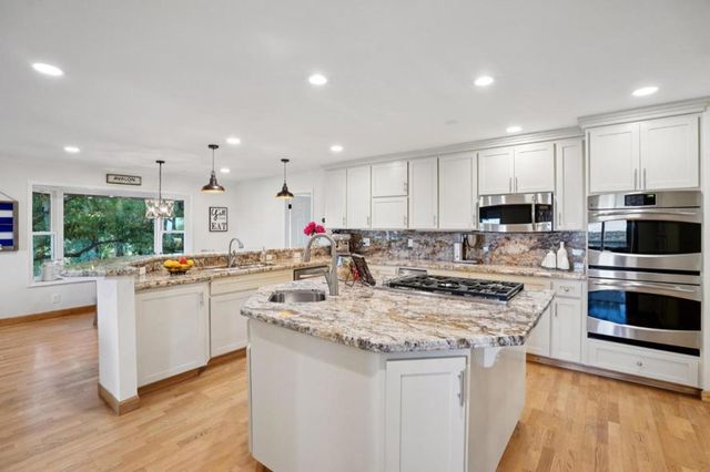 23758 Hutchinson Road, Los Gatos, CA 95033