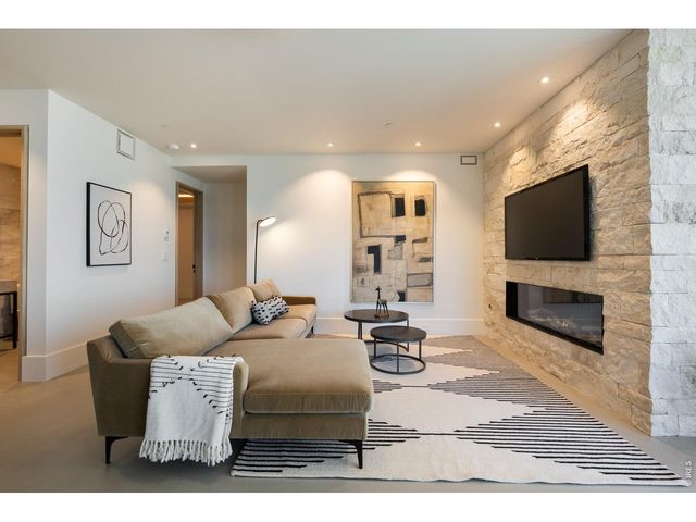 1865 Kohler Dr, Boulder, CO 80305