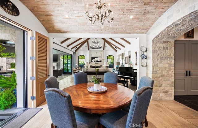 7 Oakmont Lane, Newport Beach, CA 92660