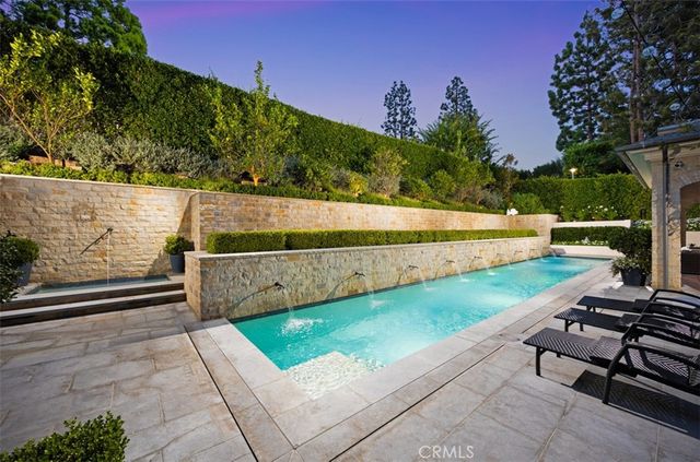 7 Oakmont Lane, Newport Beach, CA 92660