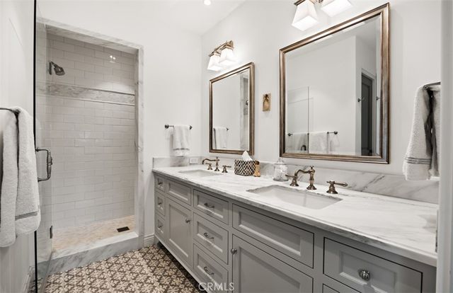 7 Oakmont Lane, Newport Beach, CA 92660