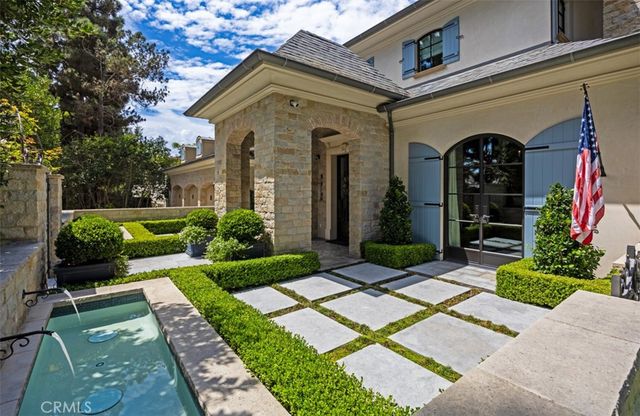 7 Oakmont Lane, Newport Beach, CA 92660