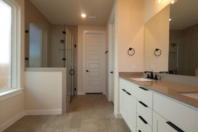 225 Grayson Elm Pass, Dripping Springs, TX 78620