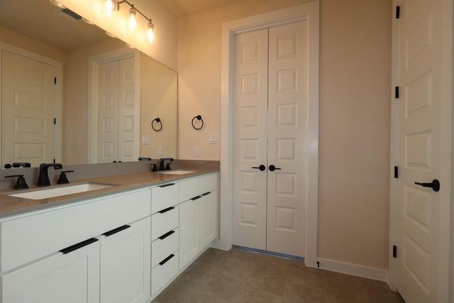 225 Grayson Elm Pass, Dripping Springs, TX 78620