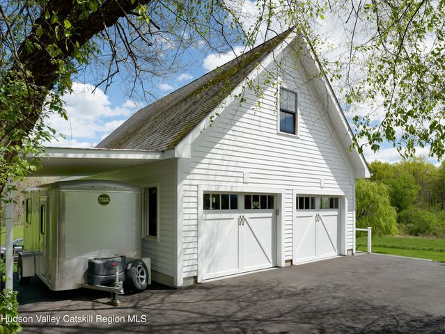 5246 New York 9-G, Tivoli, NY 12583