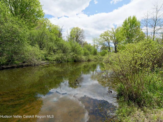 5246 New York 9-G, Tivoli, NY 12583