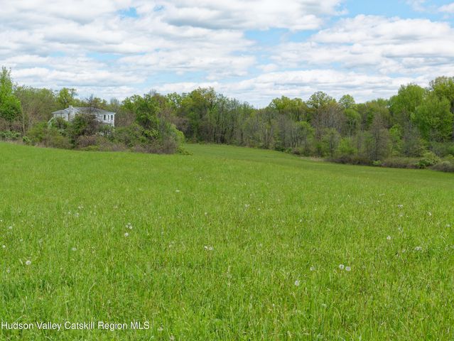 5246 New York 9-G, Tivoli, NY 12583