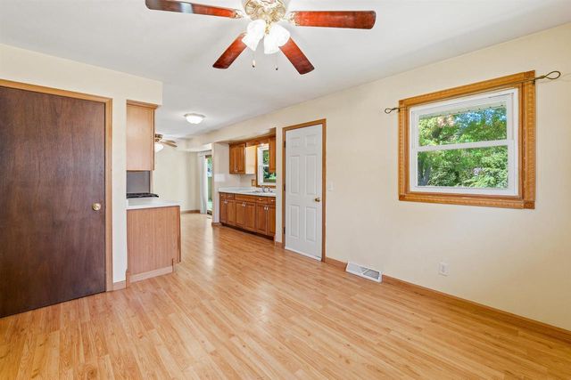 709 MEMORIAL DRIVE, Kewaskum, WI 53040