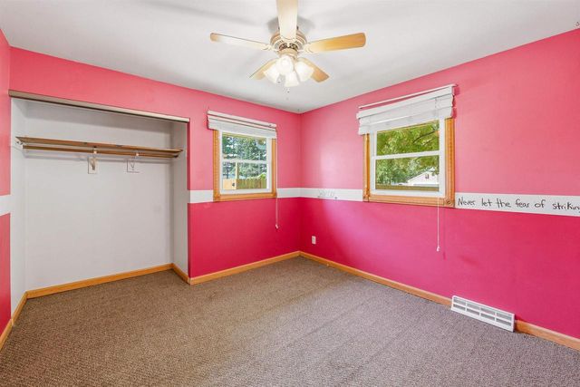 709 MEMORIAL DRIVE, Kewaskum, WI 53040