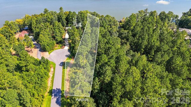 2240 Island View Lane NE 7, Connelly Springs, NC 28612