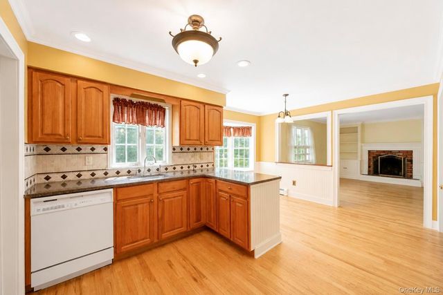 18 Elkin Drive, Middle Island, NY 11953
