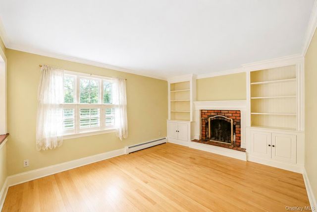 18 Elkin Drive, Middle Island, NY 11953