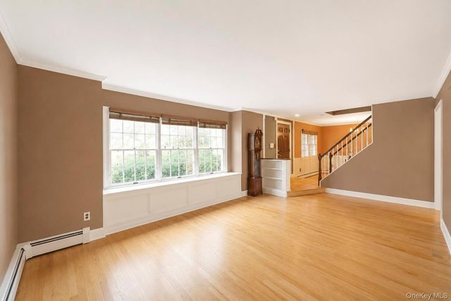 18 Elkin Drive, Middle Island, NY 11953