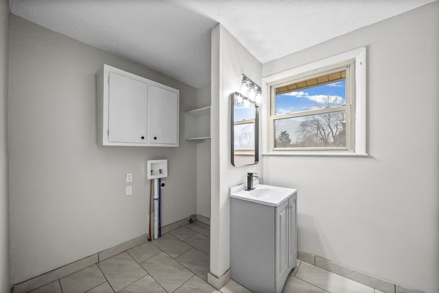 13 Charlemagne Blvd, Clarksville, TN 37042