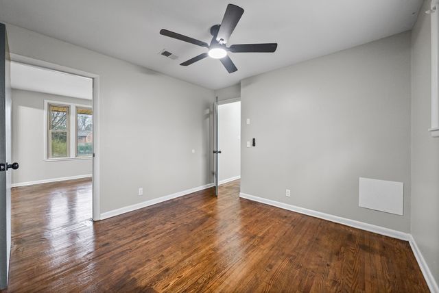 13 Charlemagne Blvd, Clarksville, TN 37042