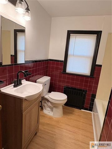 18 Fountain Street B, East Brunswick, NJ 08816