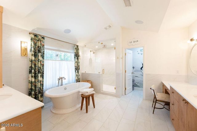 4227 N JOKAKE Drive, Scottsdale, AZ 85251